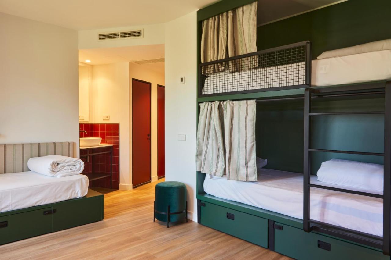 Latroupe Prado Hostel マドリード エクステリア 写真