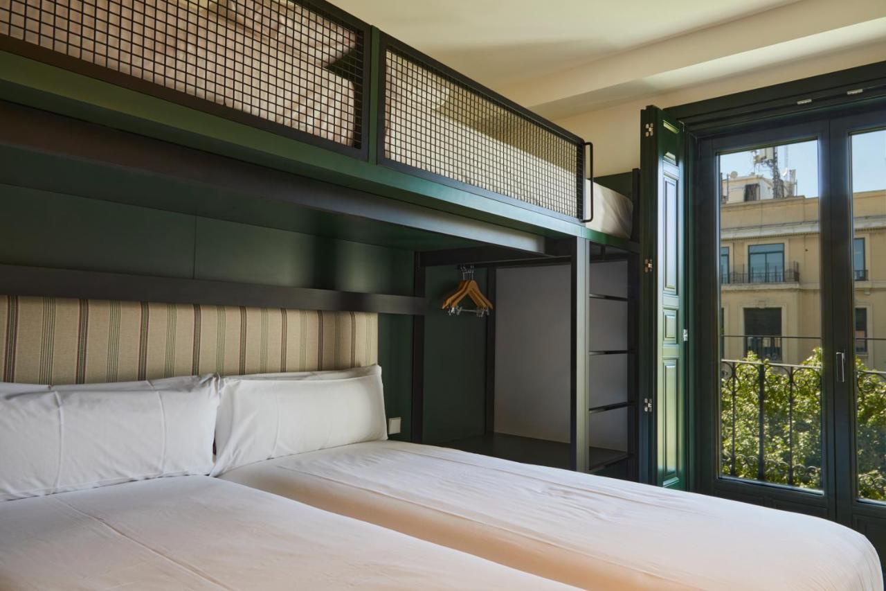 Latroupe Prado Hostel マドリード エクステリア 写真