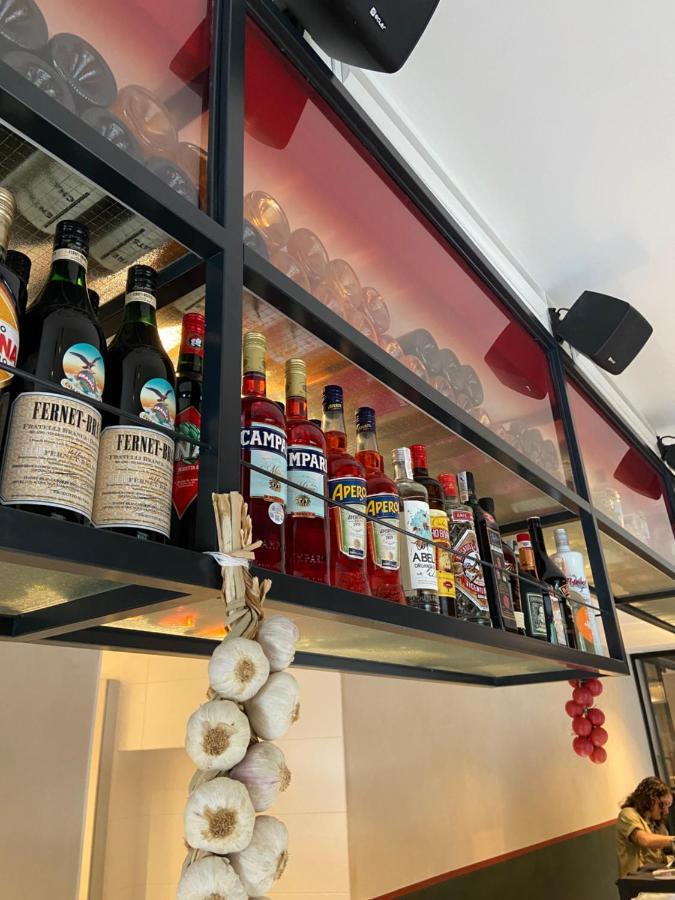 Latroupe Prado Hostel マドリード エクステリア 写真